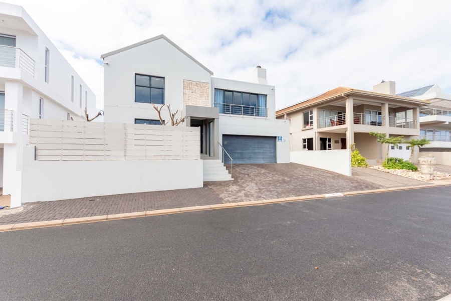 5 Bedroom Property for Sale in Calypso Beach Western Cape